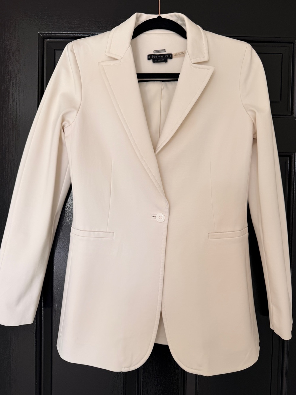Alice + Olivia Cream Single-Button Blazer Jacket